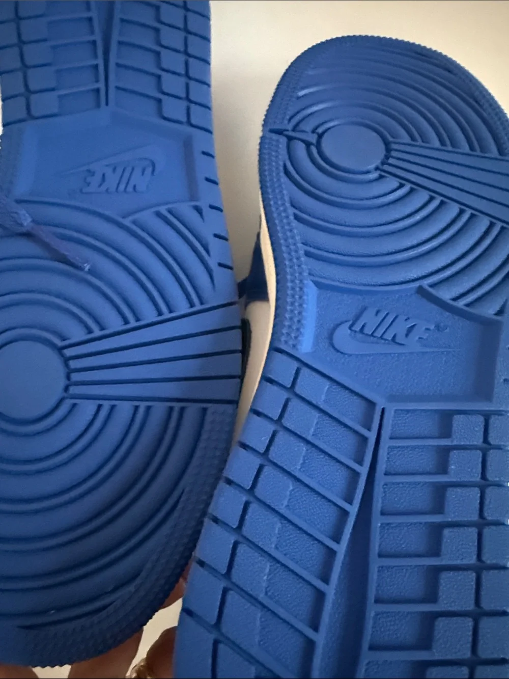 Jordan Low-Top Sneakers in Blue, White & Black